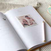 Truly Amor Bebè book with example image pasted in